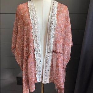 Jolt Bohemian Floral Kimono with Lace Trim